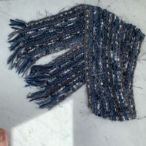 Gorgeous scarf LIKE NEW